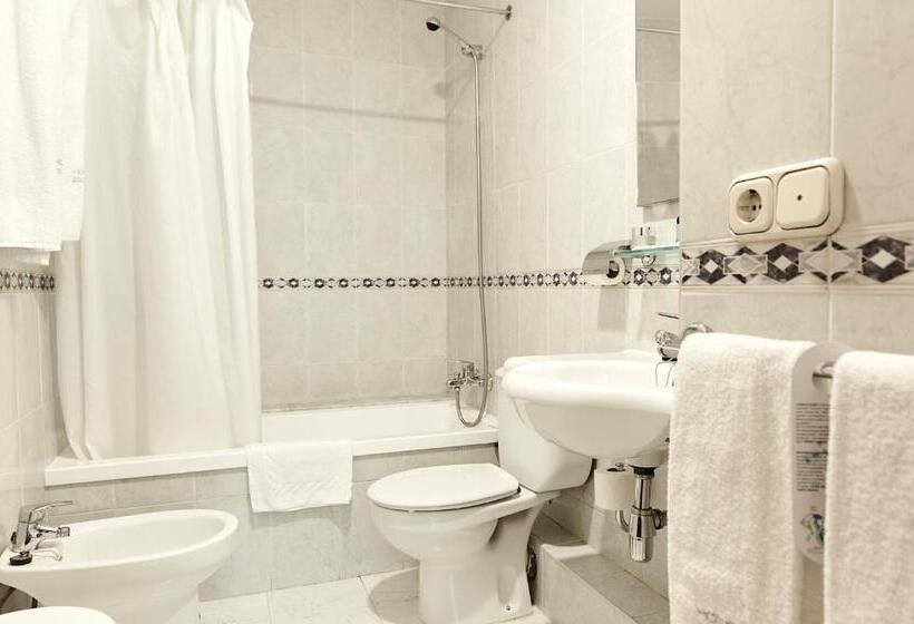 Camera Standard Interiore, Parma