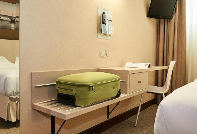 Camera Standard Vista Mare, Parma