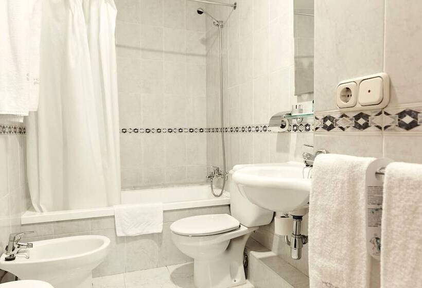 Camera Standard Vista Mare, Parma