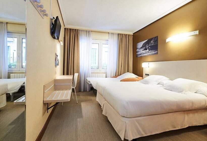 Camera Standard Vista Città, Parma