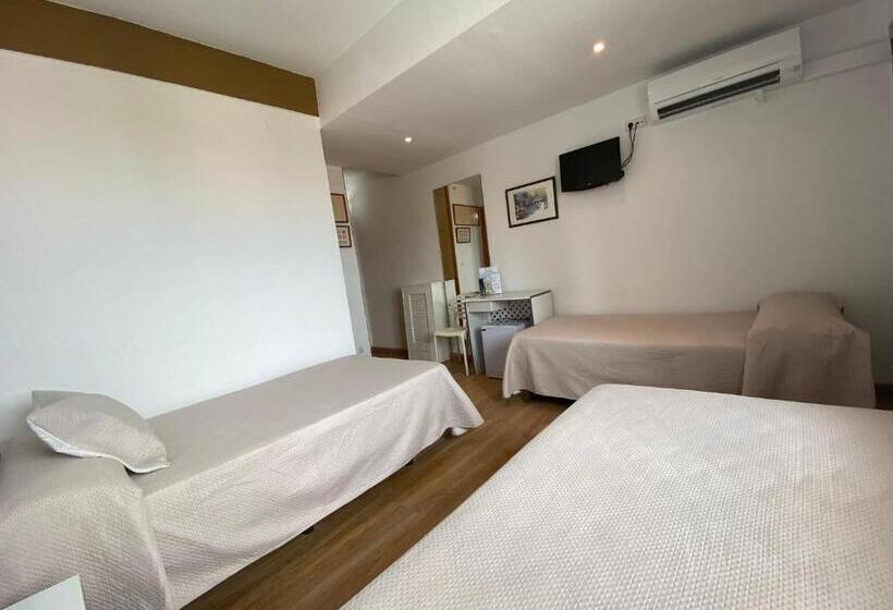 חדר סטנדרט לשלושה, Playa