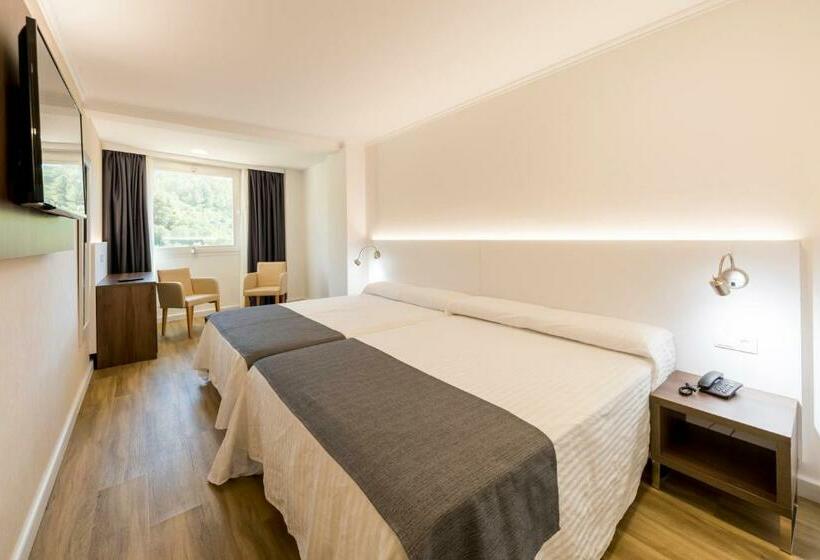 Четырехместный Номер Стандарт, Rosaleda Del Mijares