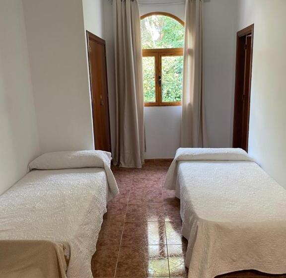 Четырехместный Номер Стандарт, Meson Fuente Del Pino