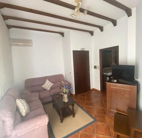 Suite, Meson Fuente Del Pino