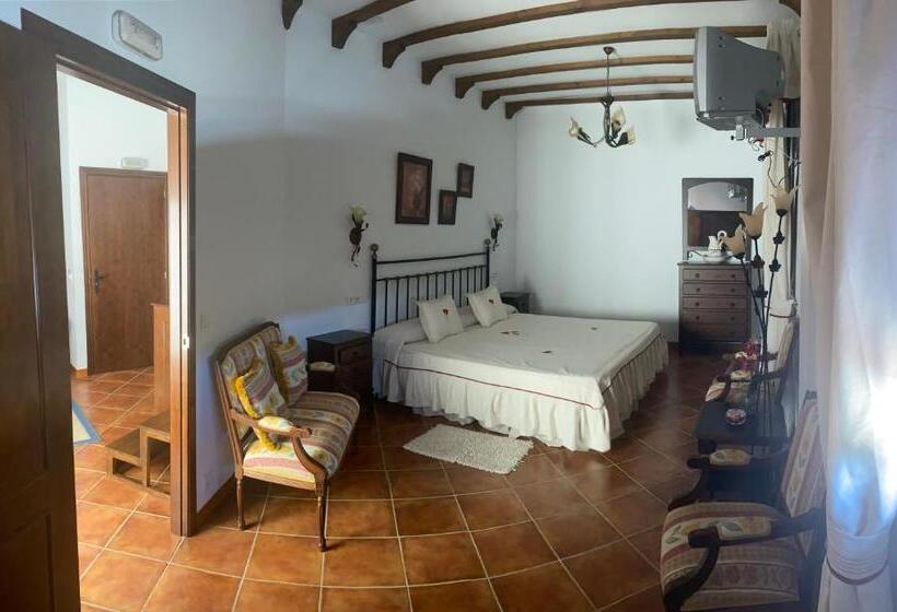 Suite, Meson Fuente Del Pino