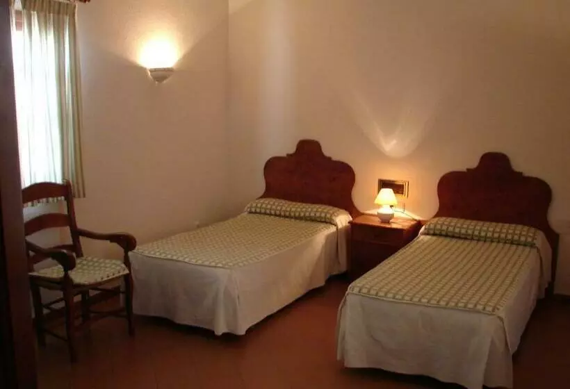 2 Bedroom Villa, Villa Turistica De Priego
