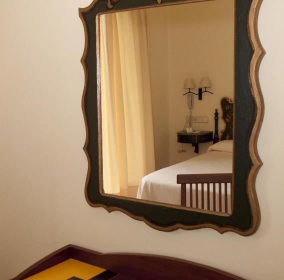 Номер Стандарт, Sant Roc