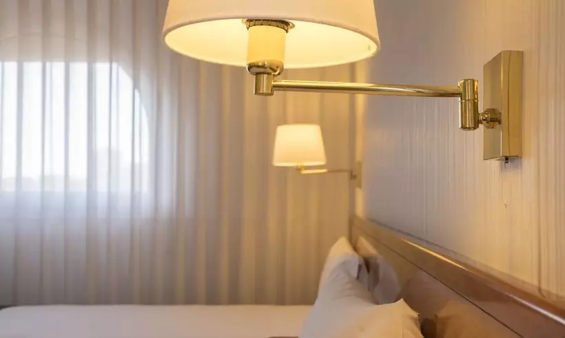 Chambre Standard, Ultonia