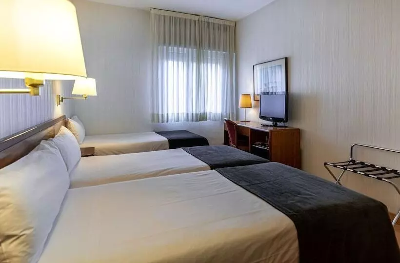 Chambre Triple Standard, Ultonia