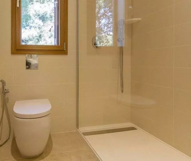 Perhehuone Sivuttainen Merinäkymä, Voramar