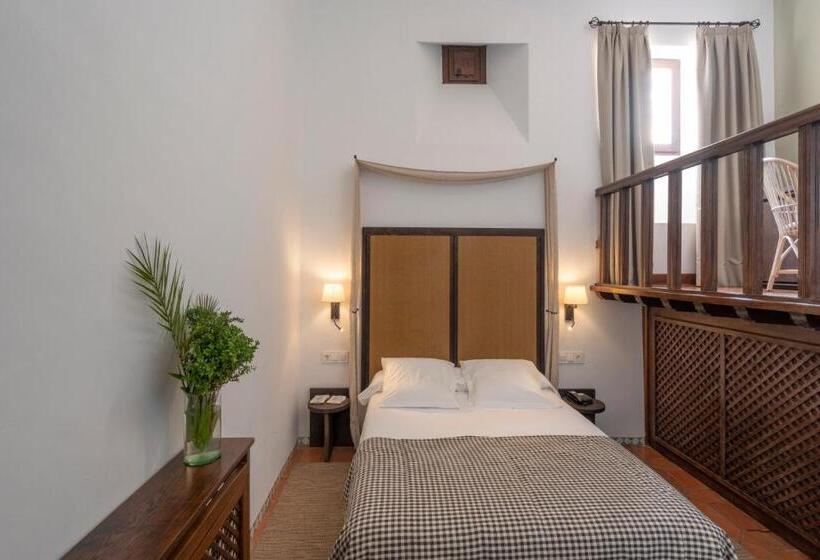 스탠다드 룸, Parador De Guadalupe