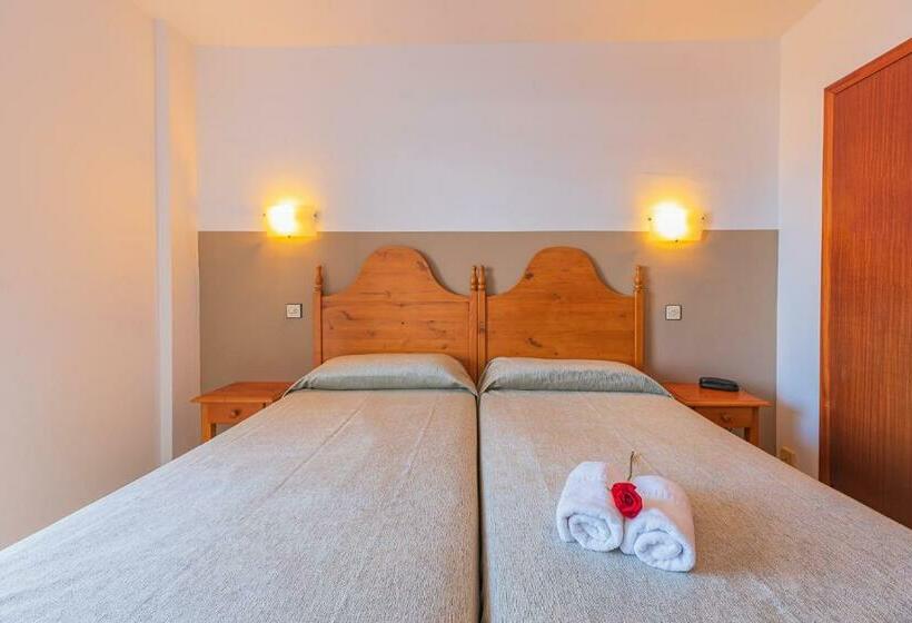 Апартаменты 2 Спальни, Xon S Platja Ha