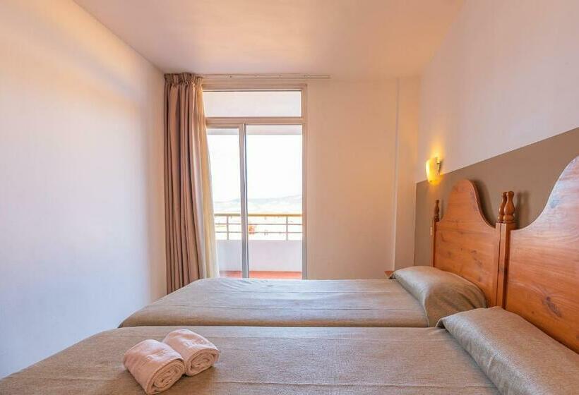 Апартаменты 3 Спальни, Xon S Platja Ha