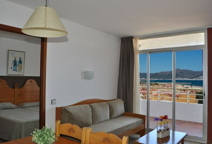 Апартаменты 3 Спальни, Xon S Platja Ha