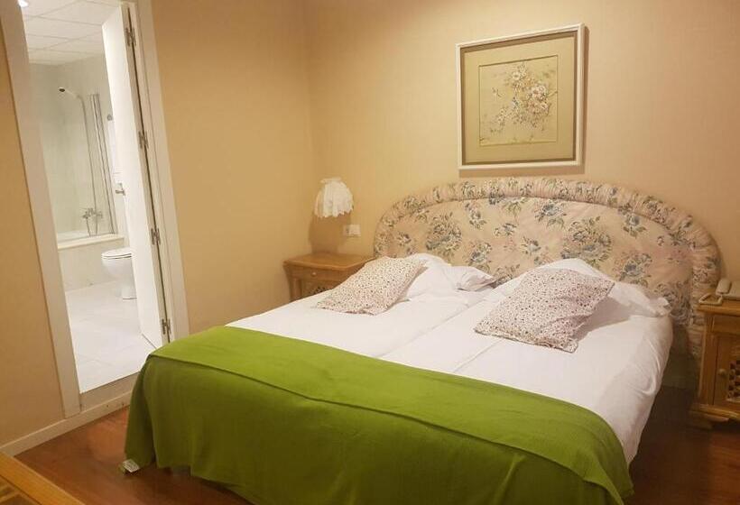 Трежместный Номер Economy, Del Carme