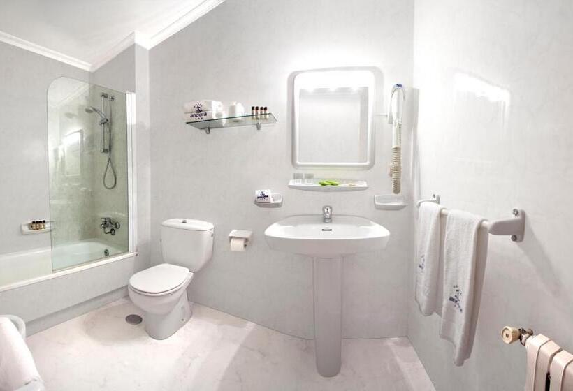 标准间, Ancora Sanxenxo