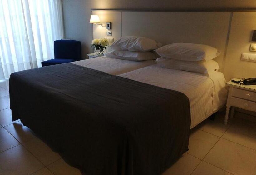 标准间, Ancora Sanxenxo