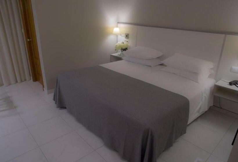 经典单人间, Ancora Sanxenxo