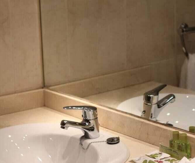 غرفة قياسية ثلاثية, Argos