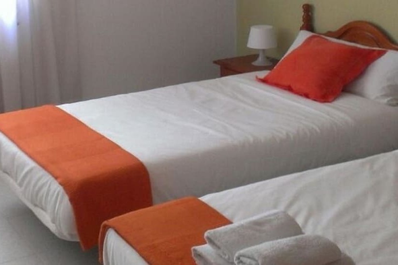 غرفة قياسية ثلاثية, Argos