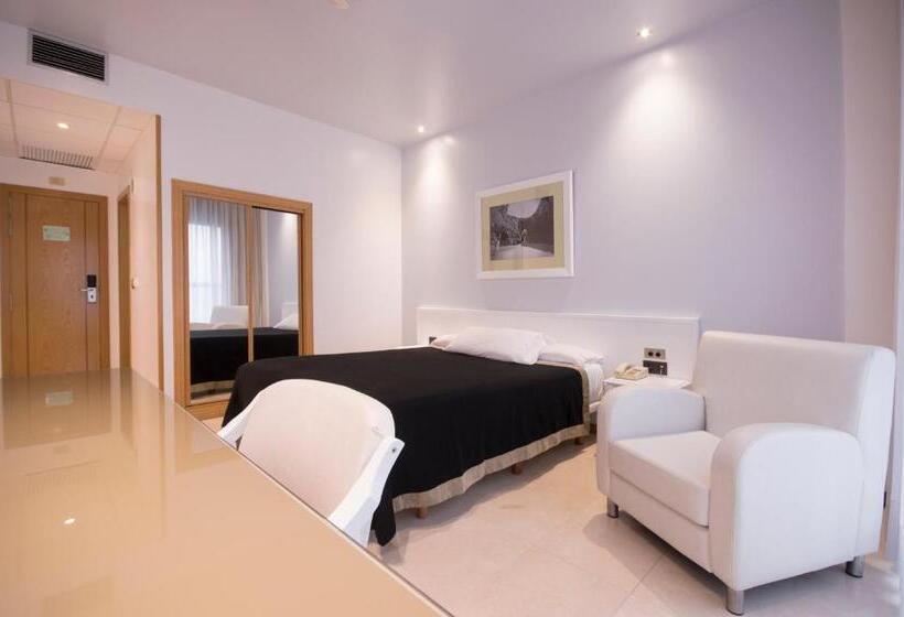 4인용 스탠다드 룸, Auditorio Santiago & Spa