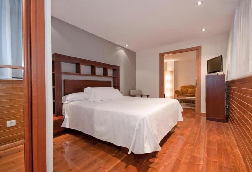 스위트, Auditorio Santiago & Spa