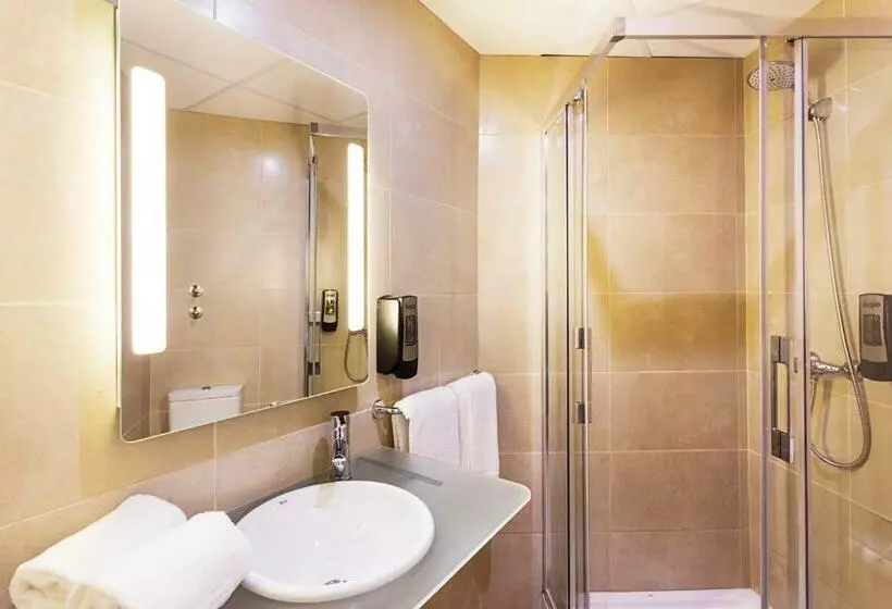 اتاق استاندارد, B&b Hotel Vigo
