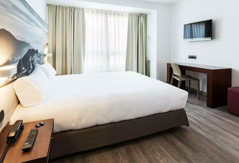 اتاق خانوادگی, B&b Hotel Vigo