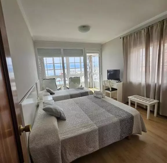Triple Room Sea View, Cais