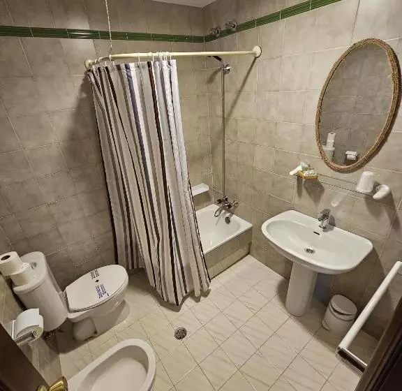 Triple Room Sea View, Cais