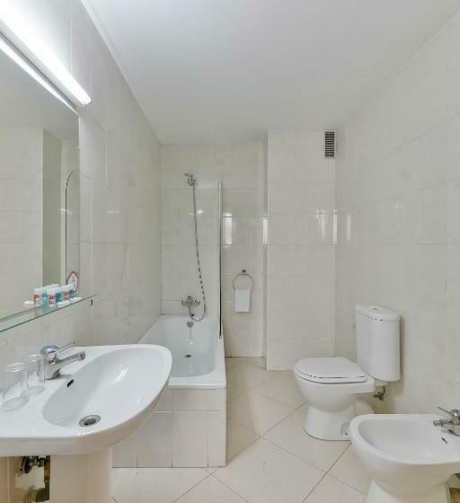 اتاق استاندارد, Can Peixan