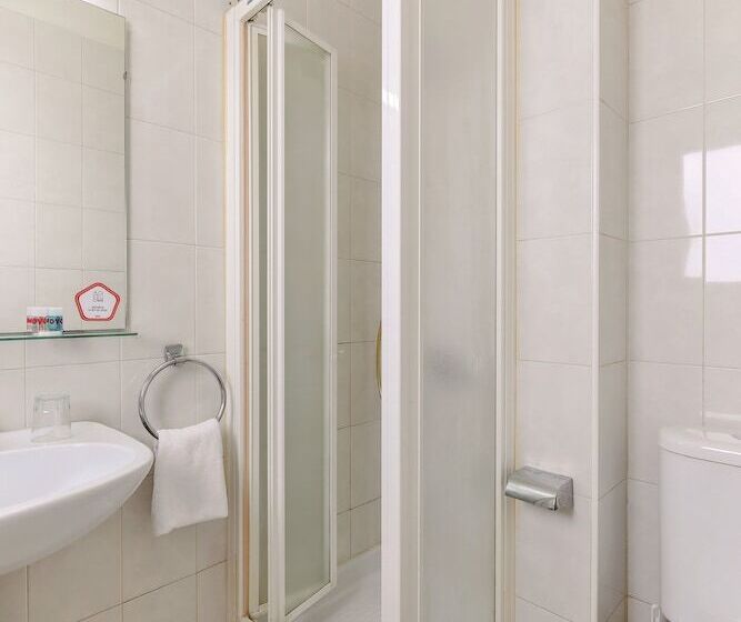 اتاق استاندارد یک نفره, Can Peixan