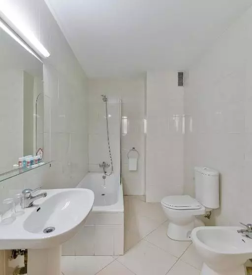Aile Odası, Can Peixan