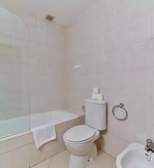 Dört Kişilik Standart Oda, Can Peixan