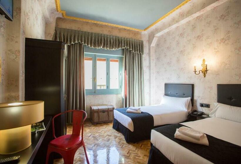 StandaardKamer, Casual Del Teatro Madrid