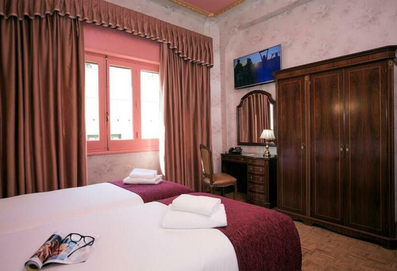 StandaardKamer, Casual Del Teatro Madrid