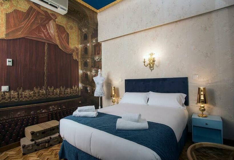StandaardKamer, Casual Del Teatro Madrid