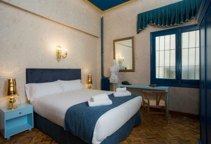 StandaardKamer, Casual Del Teatro Madrid