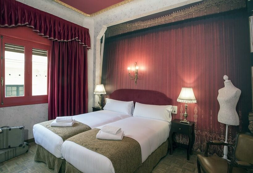 StandaardKamer, Casual Del Teatro Madrid