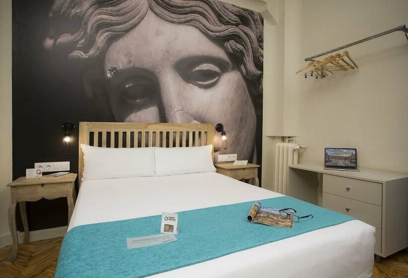 StandaardKamer, Casual Del Teatro Madrid