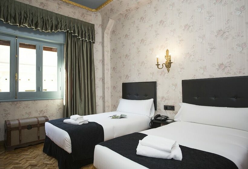 StandaardKamer, Casual Del Teatro Madrid