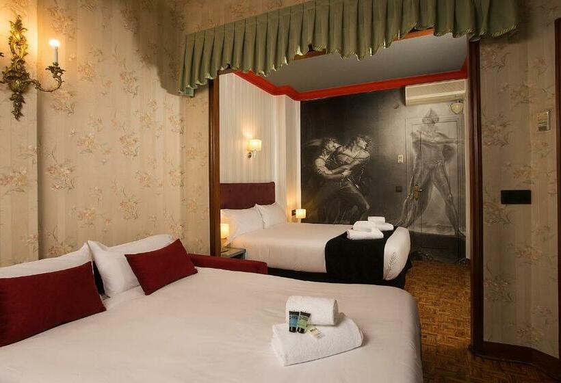 Standaard Driepersoonskamer, Casual Del Teatro Madrid