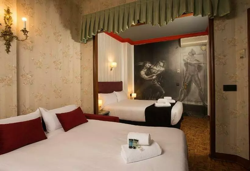 اتاق استاندارد سه نفره, Casual Del Teatro Madrid