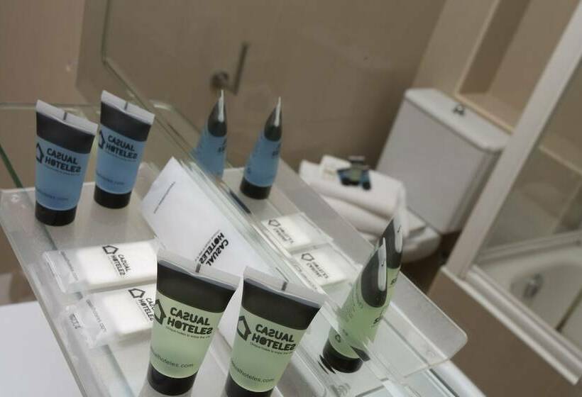 Standaard Driepersoonskamer, Casual Del Teatro Madrid