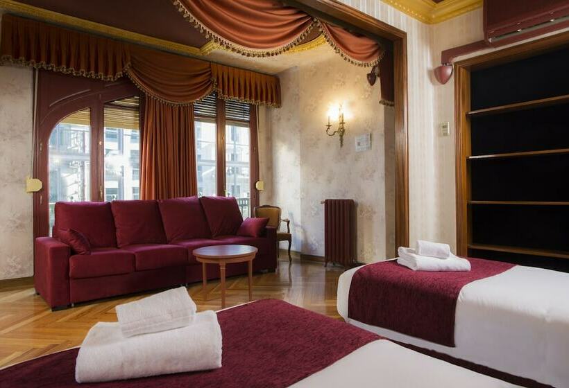 Standaard Vierpersoonskamer, Casual Del Teatro Madrid