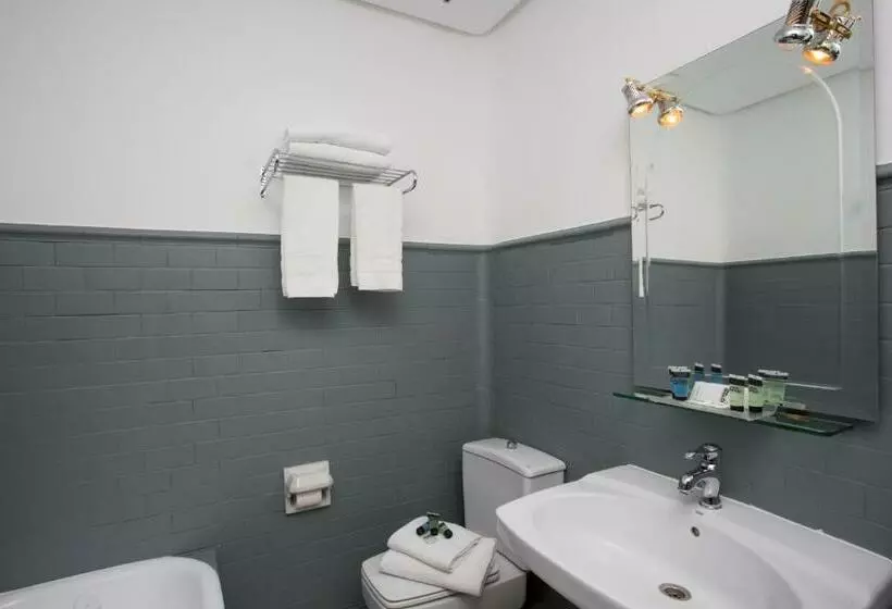 اتاق عادی, Casual Del Teatro Madrid