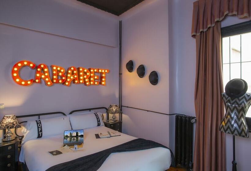 StandaardKamer, Casual Del Teatro Madrid