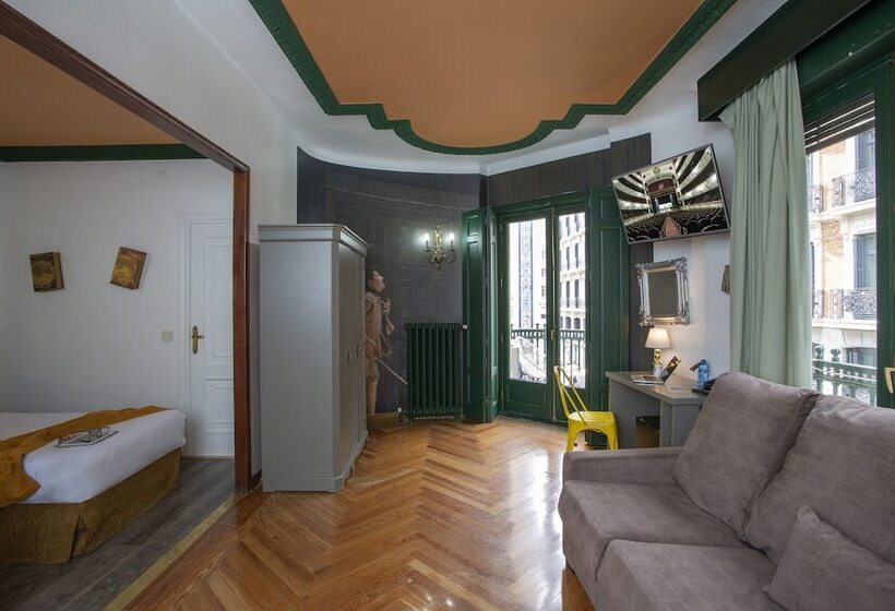اتاق استاندارد چهار تخته, Casual Del Teatro Madrid