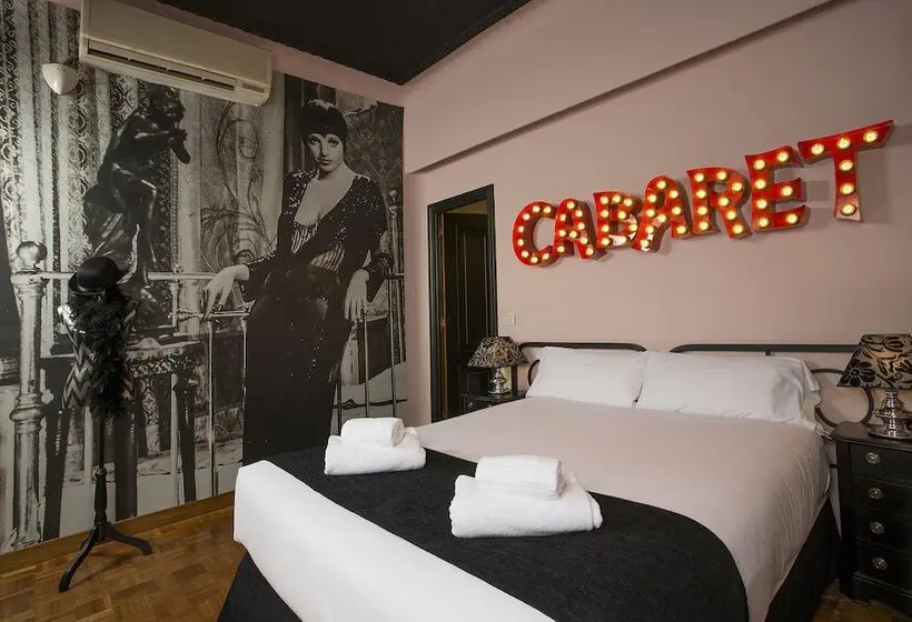اتاق استاندارد, Casual Del Teatro Madrid