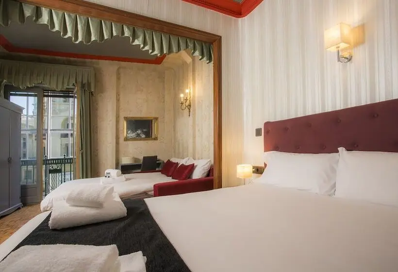 اتاق استاندارد سه نفره, Casual Del Teatro Madrid